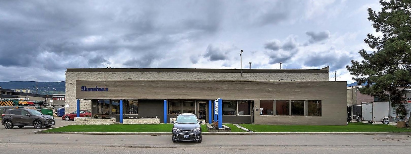 LEASED 217 Adams Road, Kelowna Industrial Space • NAI Commercial Okanagan